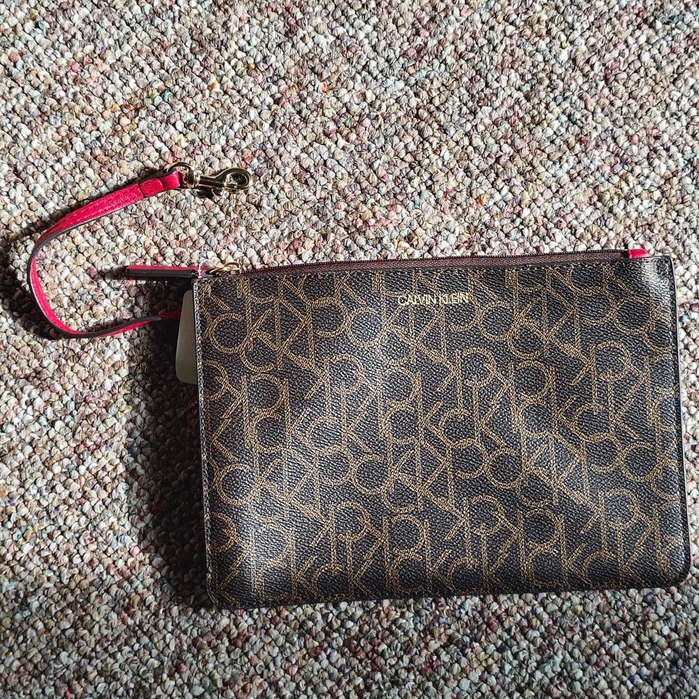 Calvin Klein detachable Pouch